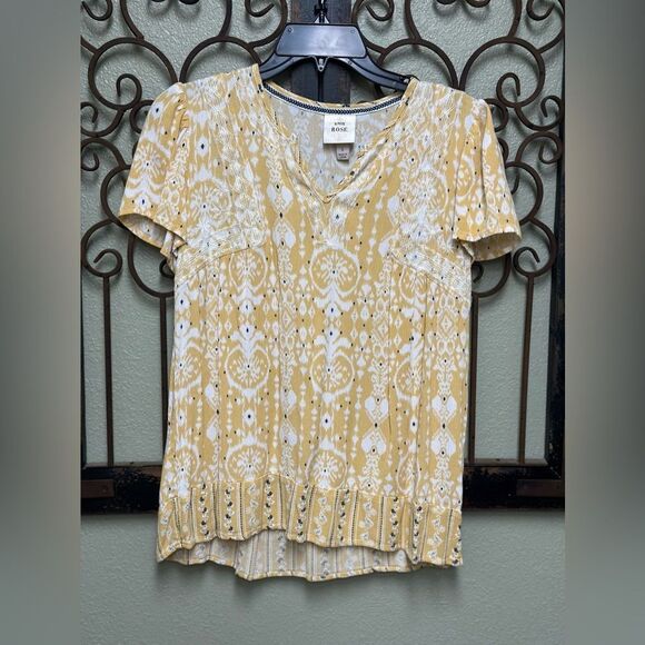 Knox Rose Tops - Knox Rose short sleeve vneck top